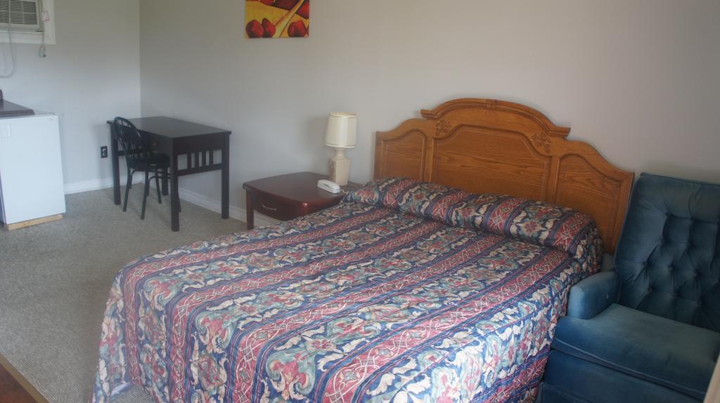 Welcome Traveller Motel Kingston Phòng bức ảnh